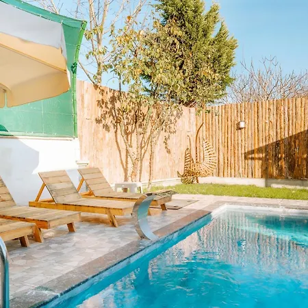 Heated Pool Bungalow With Garden In * Sapanca
